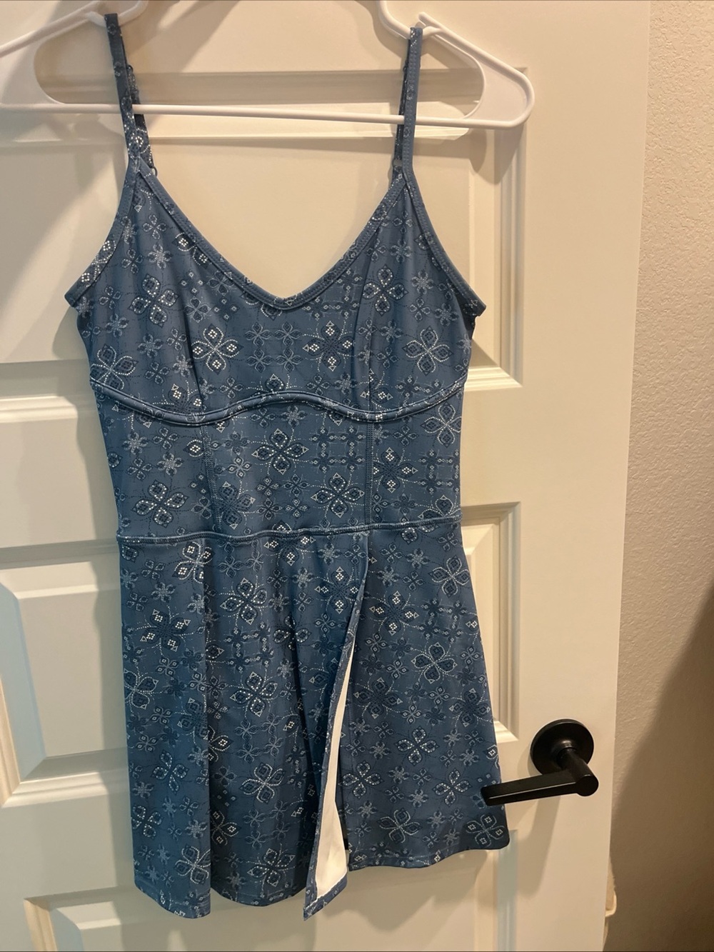 Women’s XS Joy Lab Blue Bandana Printed One-Piece Sport workout Dress skort